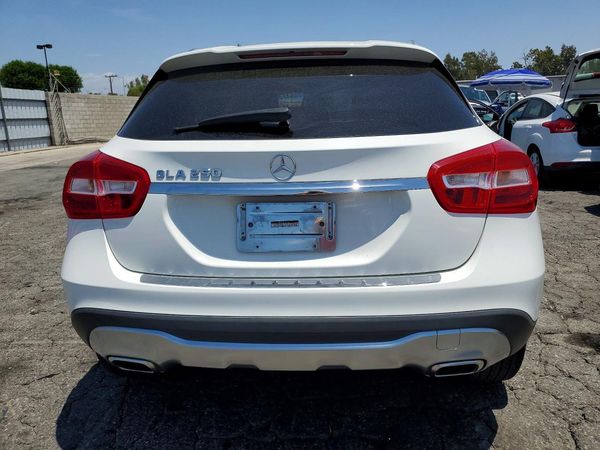 2019 MERCEDES-BENZ GLA GLA250