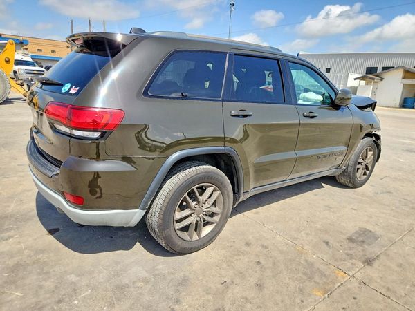 2016 JEEP GRAND CHEROKEE LAREDO 4X2