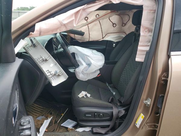 2019 CHEVROLET EQUINOX LT (1LT) — DENT