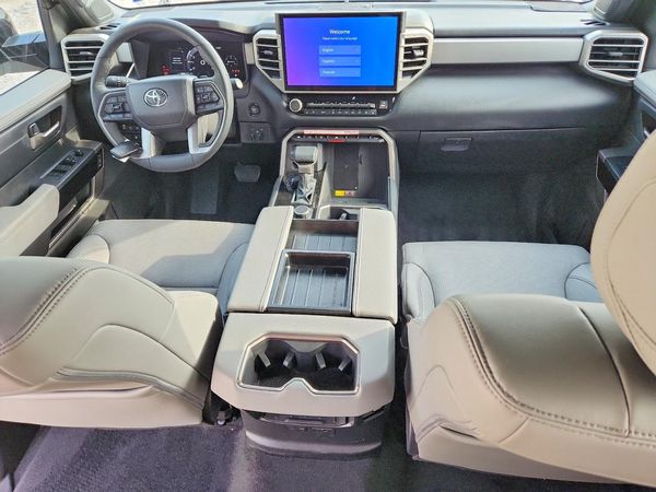 2025 TOYOTA TUNDRA