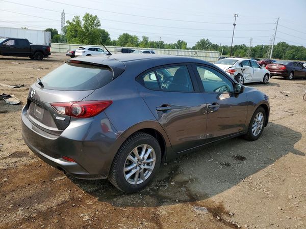 2018 MAZDA 3 Sport