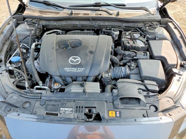 2018 MAZDA 3 Sport