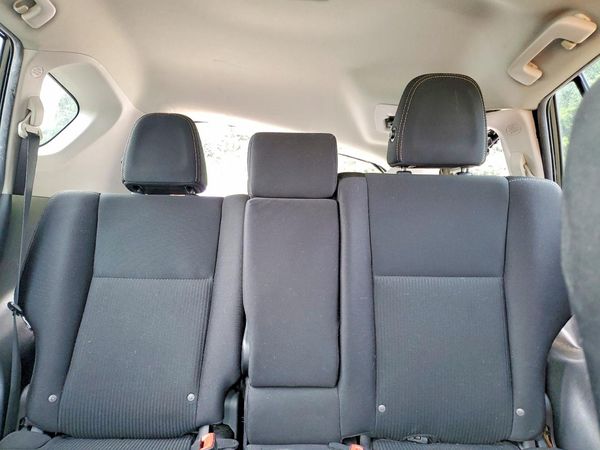2015 TOYOTA RAV4 XLE (M Grade)