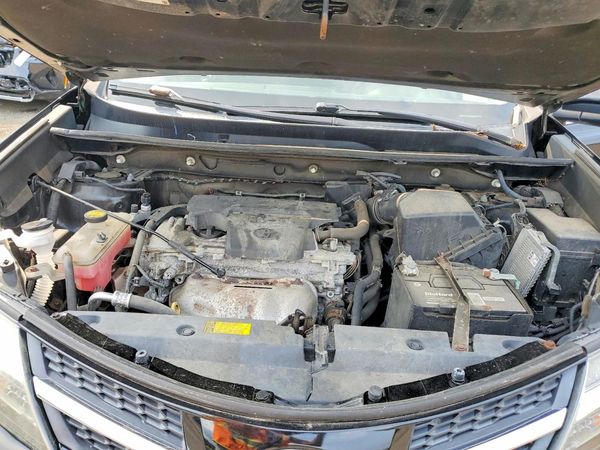 2015 TOYOTA RAV4 XLE (M Grade)