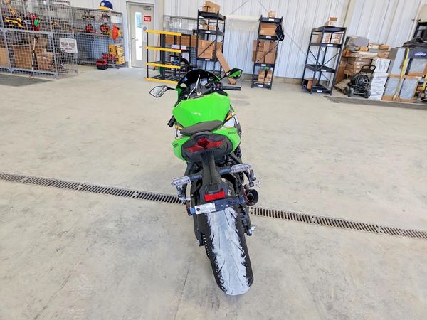 2025 KAWASAKI ZX636