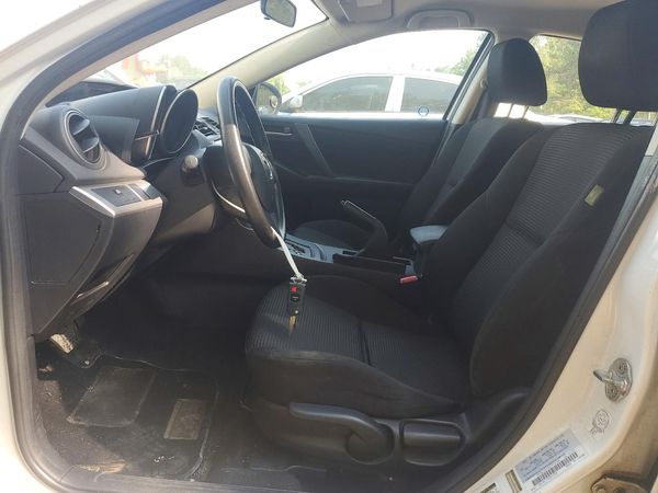 2013 MAZDA 3 Sport/GX