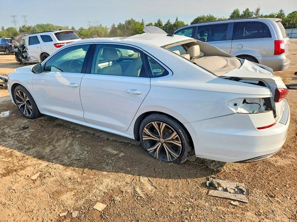 2021 VOLKSWAGEN PASSAT SE