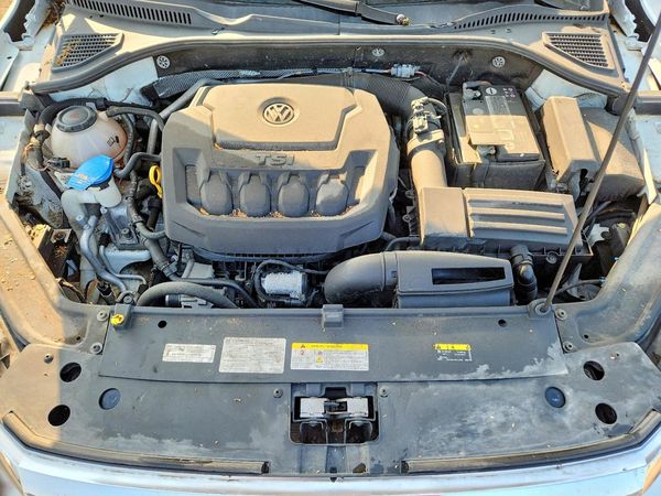 2021 VOLKSWAGEN PASSAT SE