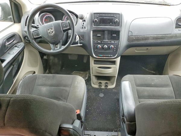 2015 DODGE CARA GRAND SE