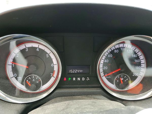 2015 DODGE CARA GRAND SE