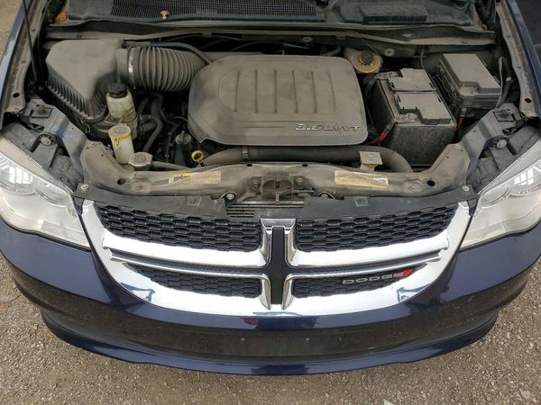 2015 DODGE CARA GRAND SE