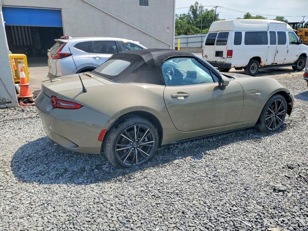 2024 MAZDA MX-5 MIATA