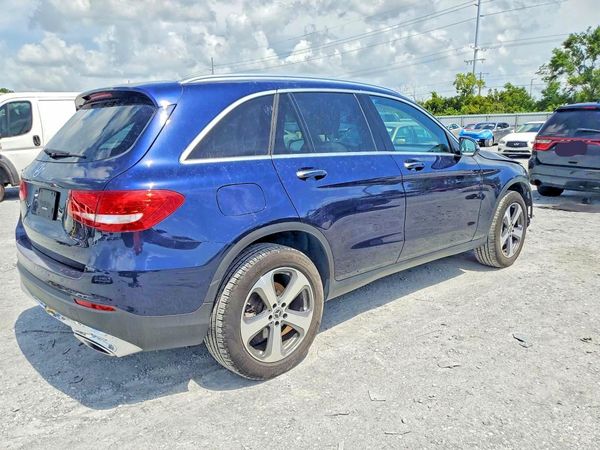 2017 MERCEDES-BENZ GLC GLC300