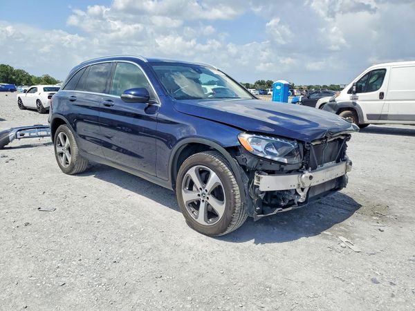 2017 MERCEDES-BENZ GLC GLC300