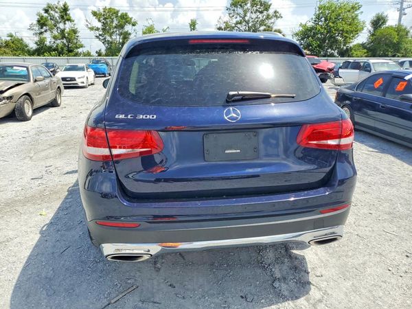 2017 MERCEDES-BENZ GLC GLC300