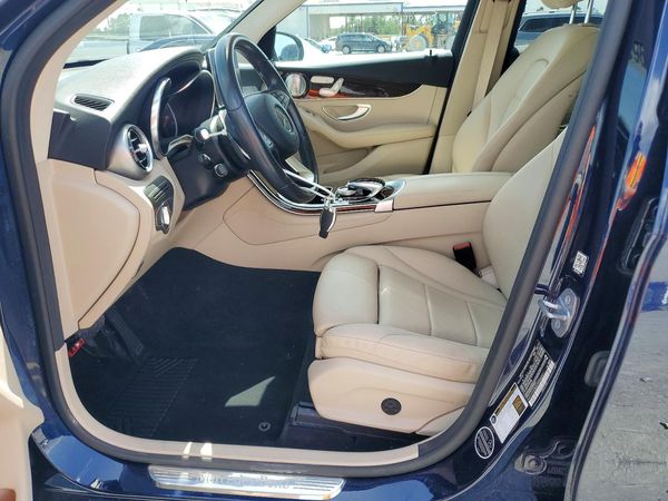 2017 MERCEDES-BENZ GLC GLC300