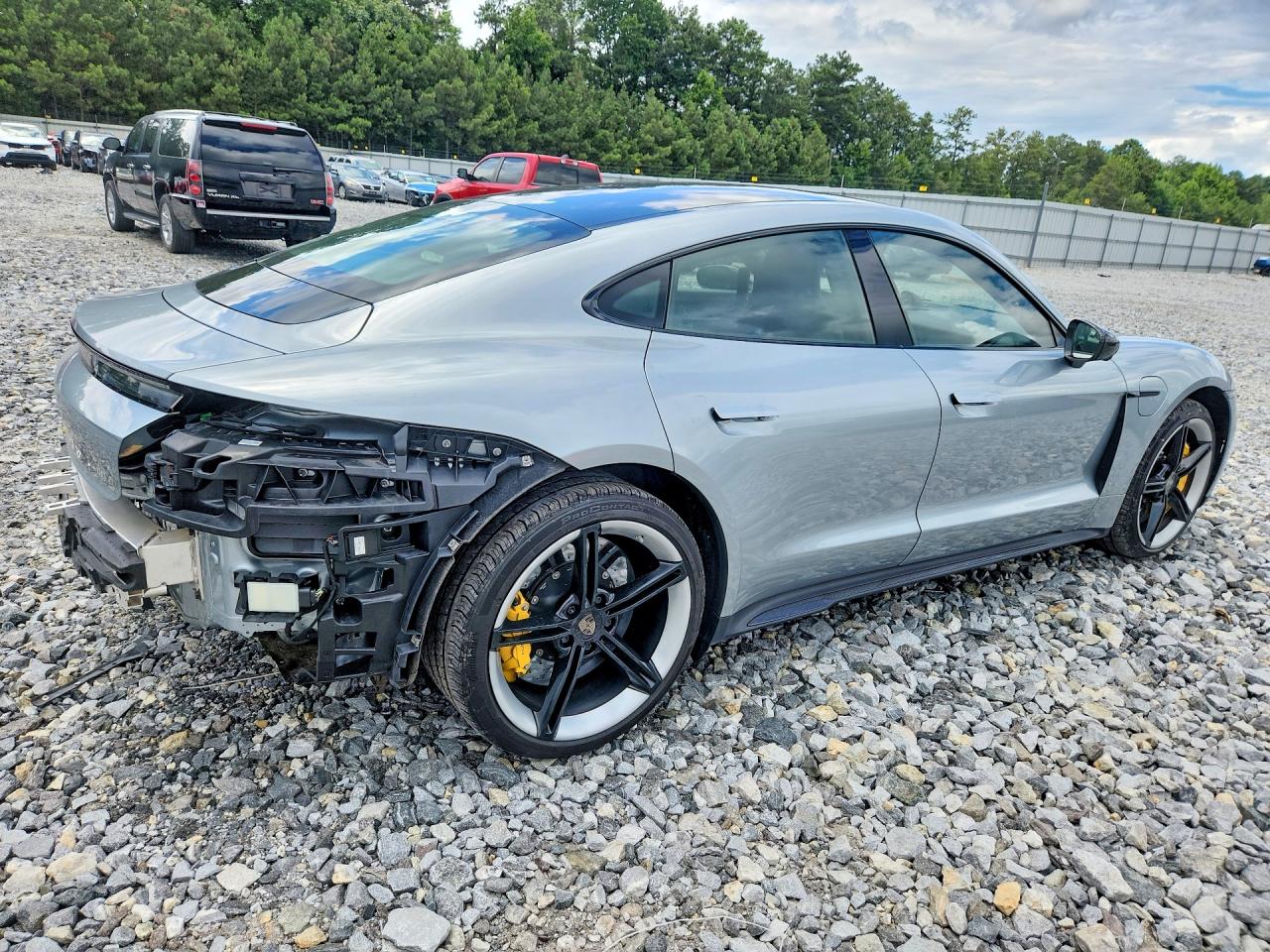 2020 PORSCHE TAYCAN Turbo / Turbo S