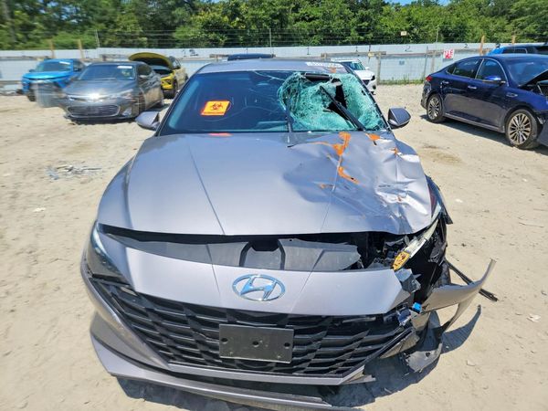 2023 HYUNDAI ELANTRA