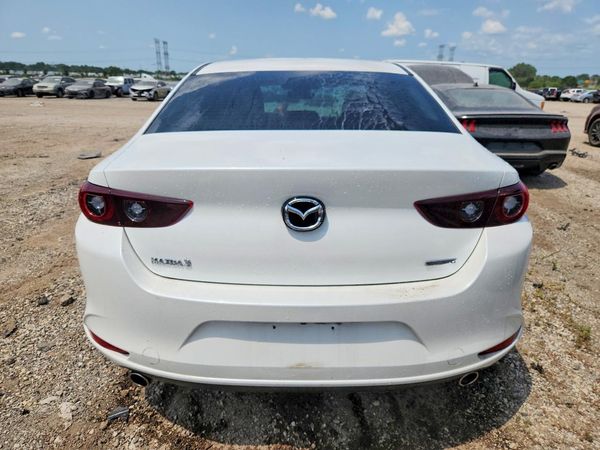 2022 MAZDA 3 Select Package