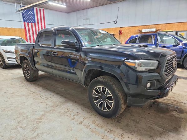 2020 TOYOTA TACOMA DBC SR5