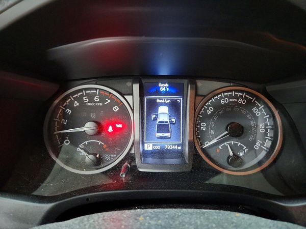 2020 TOYOTA TACOMA DBC SR5