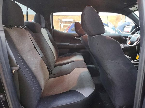 2020 TOYOTA TACOMA DBC SR5