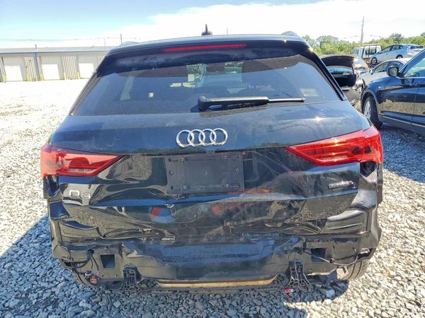 2023 AUDI Q3 S Line quattro Premium