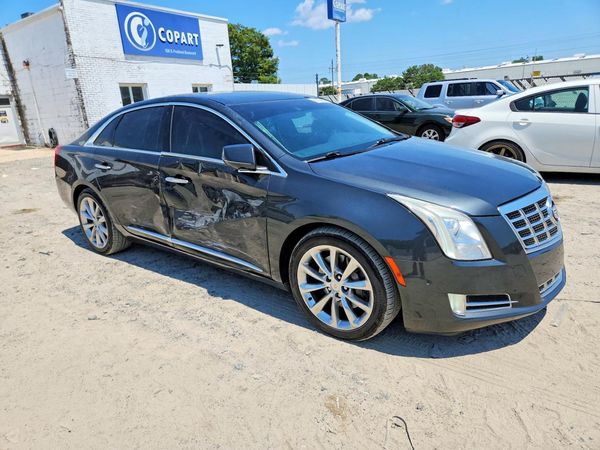 2014 CADILLAC XTS Luxury