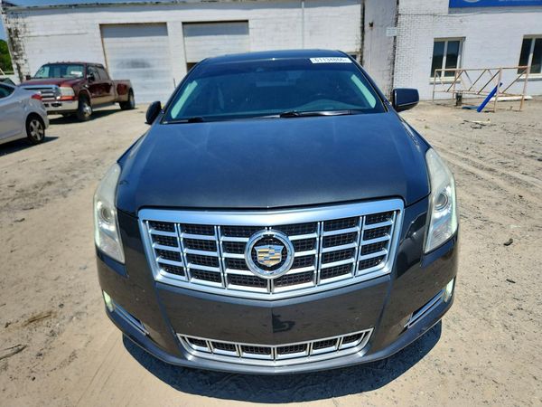 2014 CADILLAC XTS Luxury