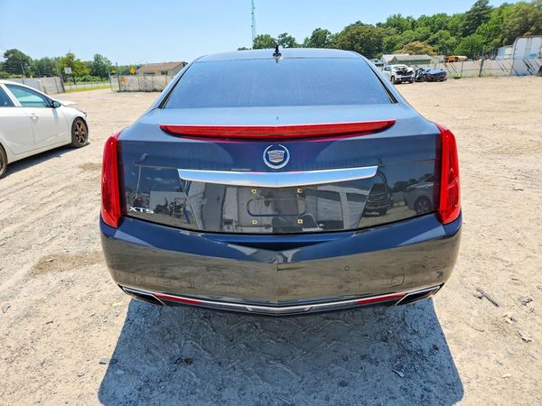 2014 CADILLAC XTS Luxury