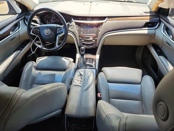2014 CADILLAC XTS Luxury