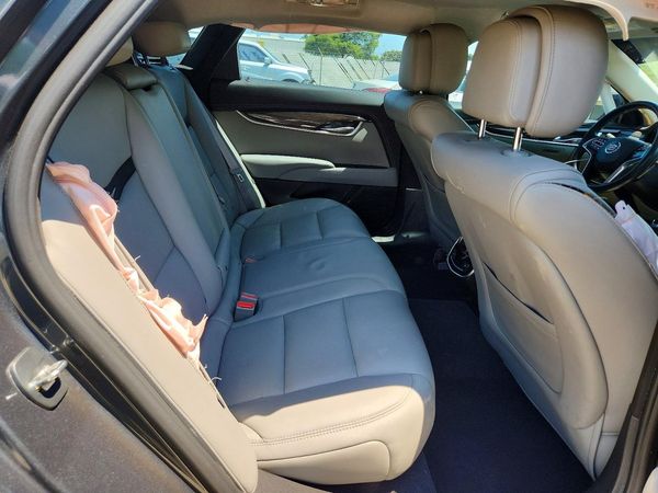 2014 CADILLAC XTS Luxury