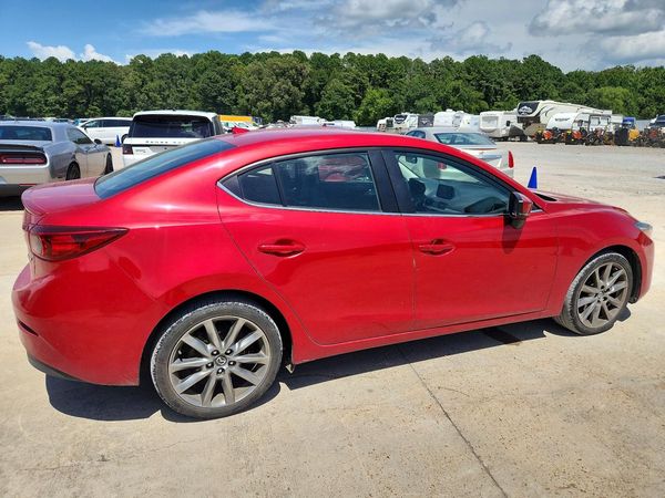 2018 MAZDA 3 Touring