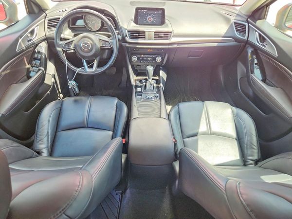 2018 MAZDA 3 Touring