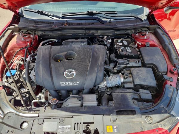 2018 MAZDA 3 Touring