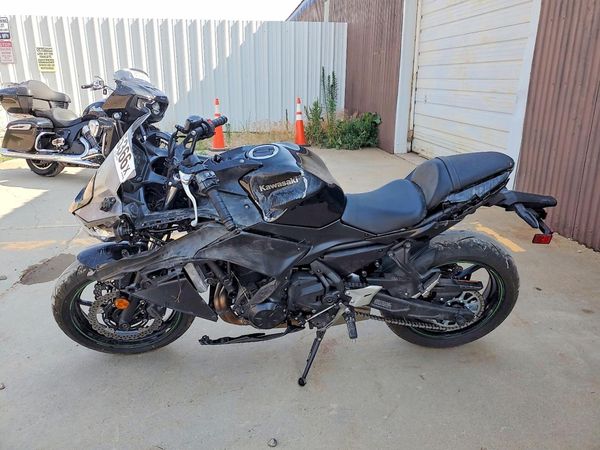 2025 KAWASAKI EX650