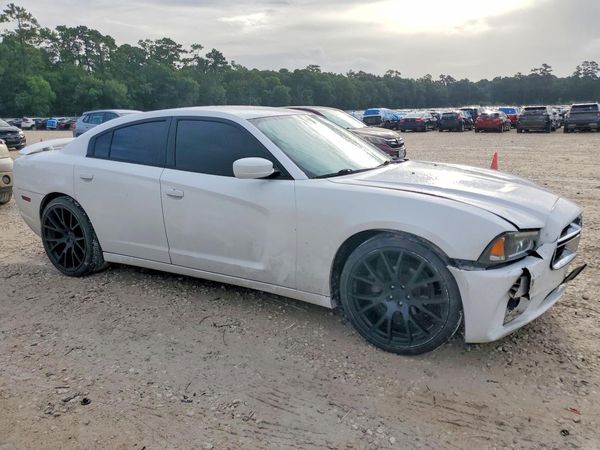 2014 DODGE CHARGER SE