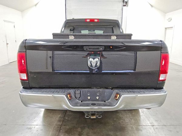 2018 RAM 1500 ST