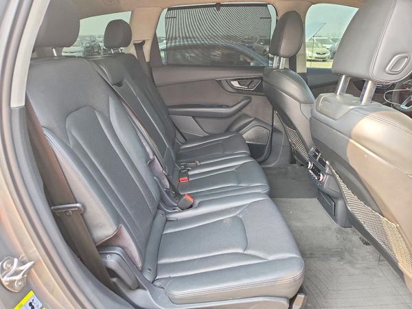 2017 AUDI Q7 quattro Prestige