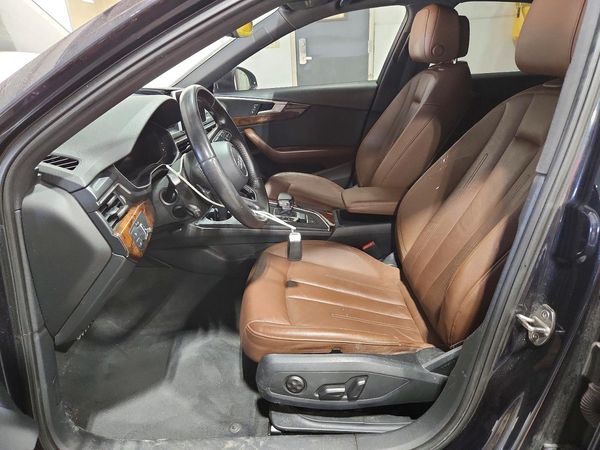 2017 AUDI A4 quattro Premium Plus