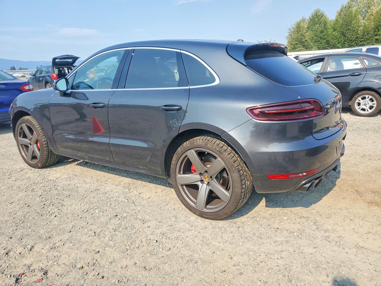 2017 PORSCHE MACAN