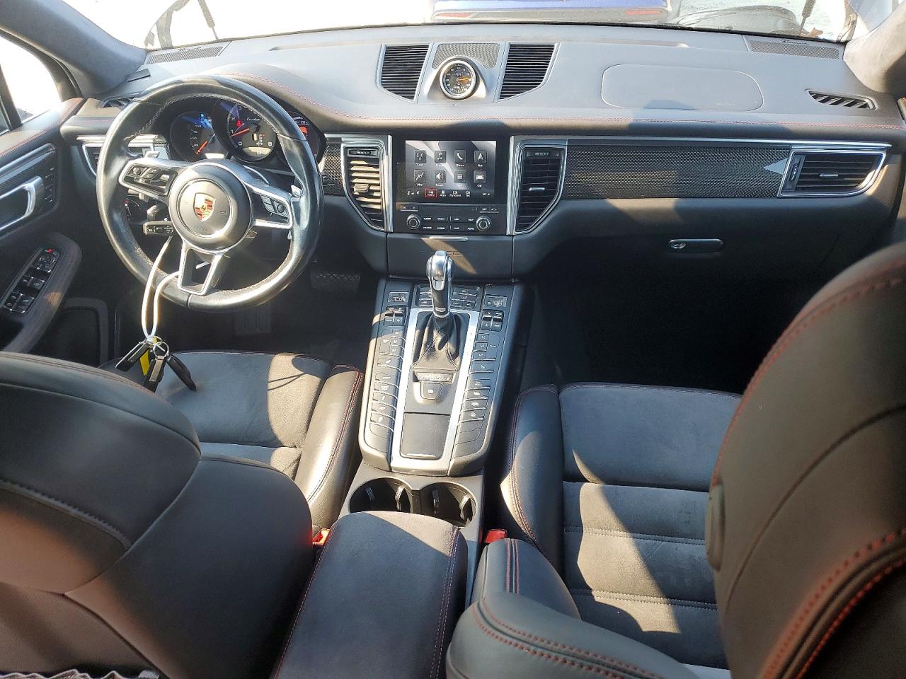 2017 PORSCHE MACAN
