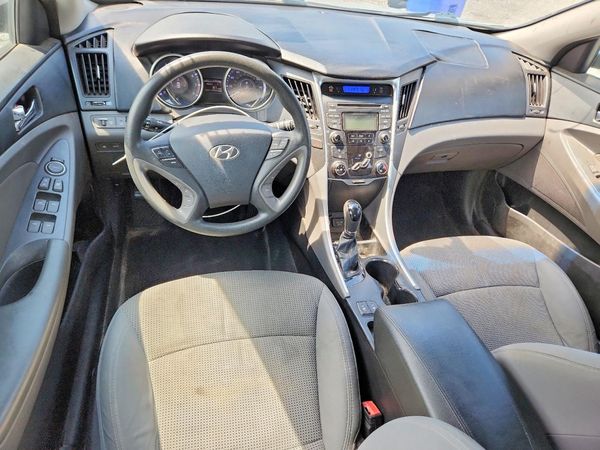 2013 HYUNDAI SONATA GLS/ GLS Popular