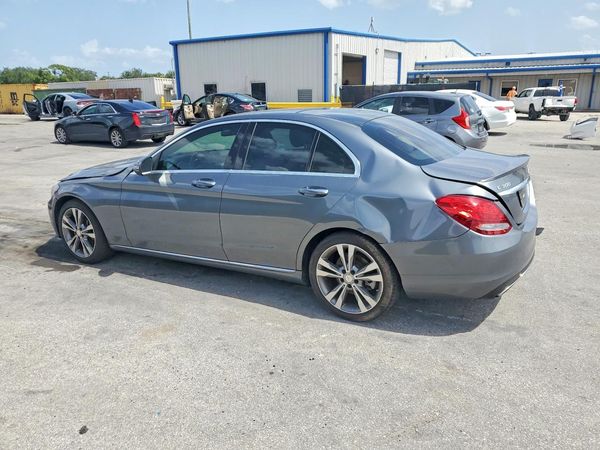 2017 MERCEDES-BENZ C C300
