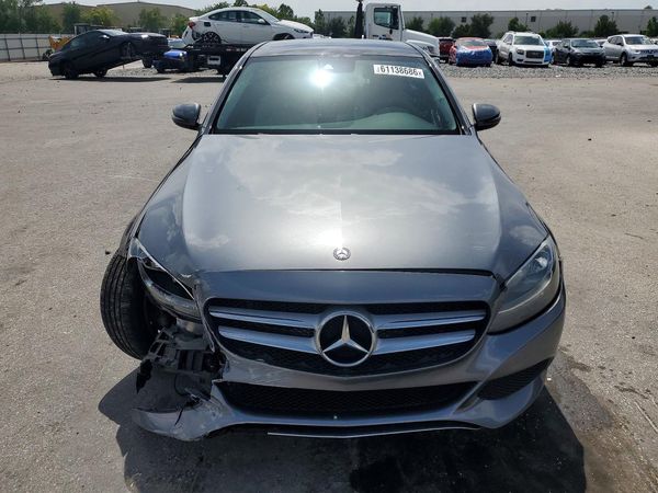 2017 MERCEDES-BENZ C C300