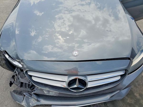 2017 MERCEDES-BENZ C C300