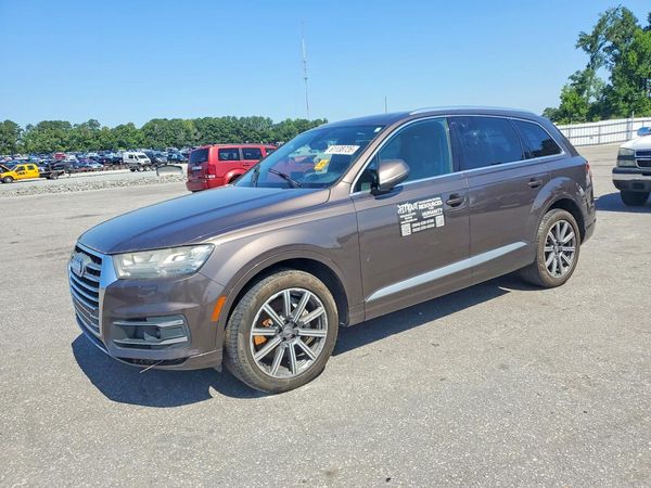 2017 AUDI Q7 quattro Prestige