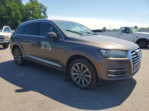2017 AUDI Q7 quattro Prestige