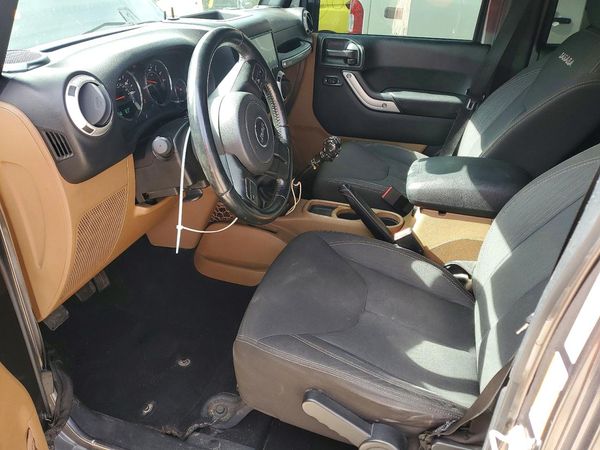 2016 JEEP WRANGLER UNLIMITED SAHARA 4X4