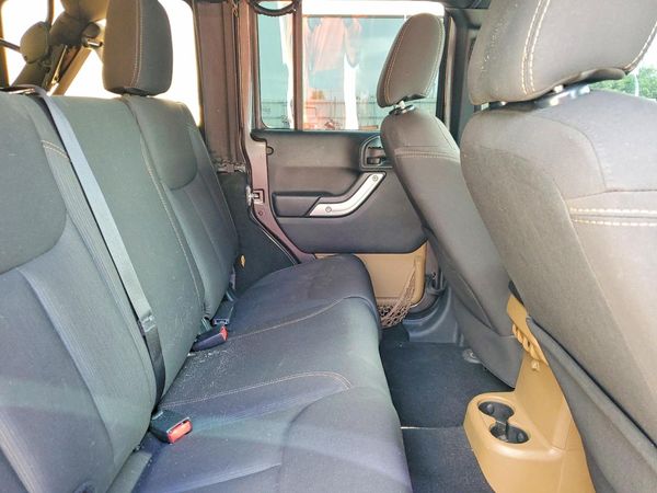 2016 JEEP WRANGLER UNLIMITED SAHARA 4X4